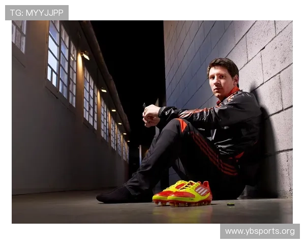 梅西拒绝躺平凭一己之力扛起球队重担成为足球场上的孤胆英雄 梅西拒绝躺平凭一己之力扛起球队重担成为足球场上的孤胆英雄